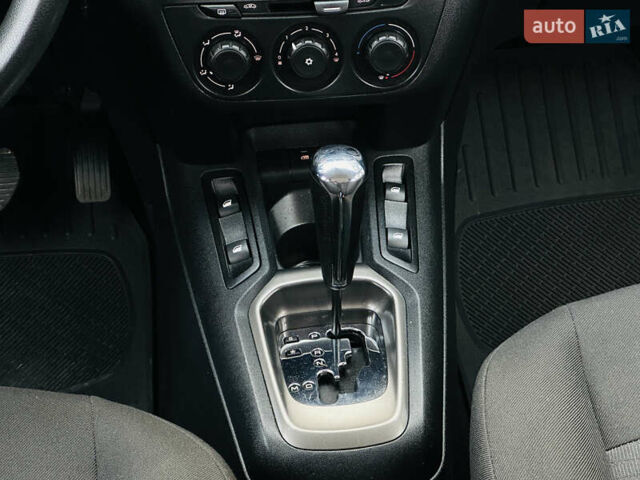 Білий Пежо 301, об'ємом двигуна 1.6 л та пробігом 85 тис. км за 7999 $, фото 29 на Automoto.ua