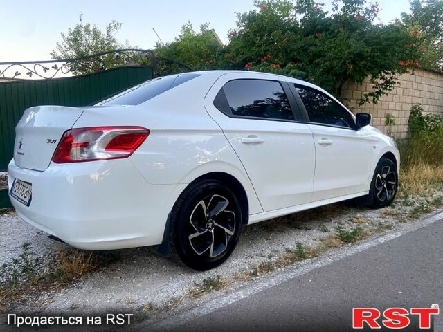 Белый Пежо 301, объемом двигателя 1.6 л и пробегом 132 тыс. км за 8300 $, фото 1 на Automoto.ua