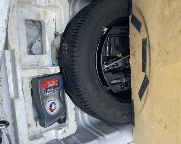 Білий Пежо 301, об'ємом двигуна 1.2 л та пробігом 90 тис. км за 5100 $, фото 4 на Automoto.ua