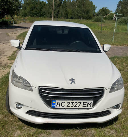 Белый Пежо 301, объемом двигателя 1.2 л и пробегом 199 тыс. км за 4400 $, фото 1 на Automoto.ua