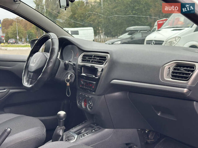 Пежо 301 2013 у Києві на Automoto.ua Білий Пежо 301, об'ємом двигуна 1.56 л та пробігом 330 тис. км за 4900 $, фото 11 на Automoto.ua