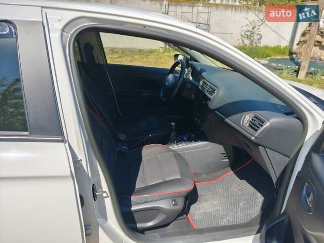 Белый Пежо 301, объемом двигателя 1.56 л и пробегом 283 тыс. км за 7000 $, фото 11 на Automoto.ua