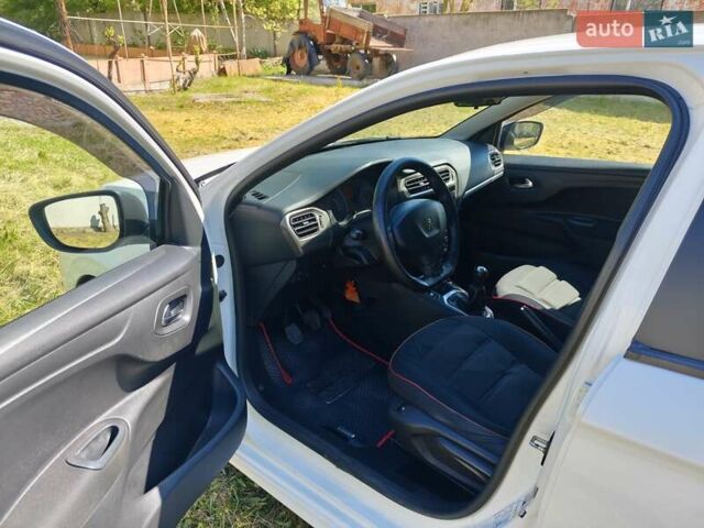 Белый Пежо 301, объемом двигателя 1.56 л и пробегом 283 тыс. км за 7000 $, фото 14 на Automoto.ua