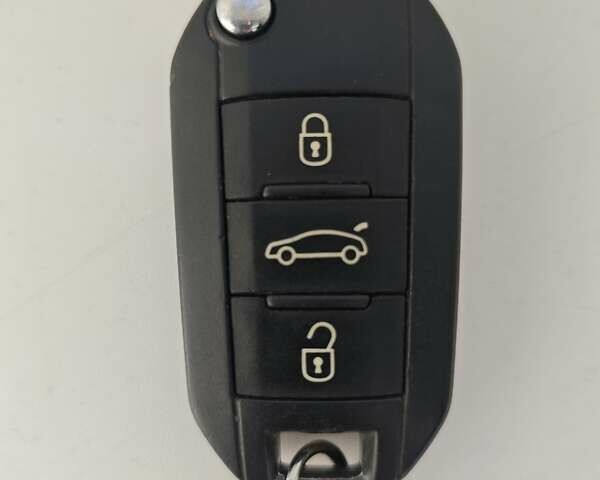 Белый Пежо 301, объемом двигателя 1.56 л и пробегом 283 тыс. км за 7000 $, фото 25 на Automoto.ua