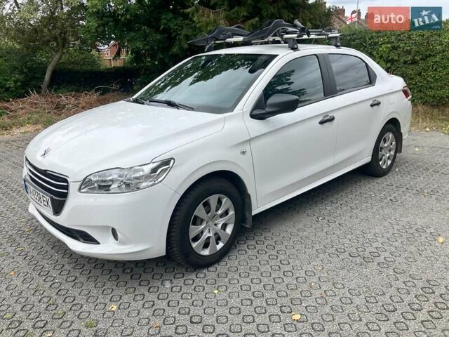 Белый Пежо 301, объемом двигателя 1.2 л и пробегом 85 тыс. км за 8500 $, фото 2 на Automoto.ua