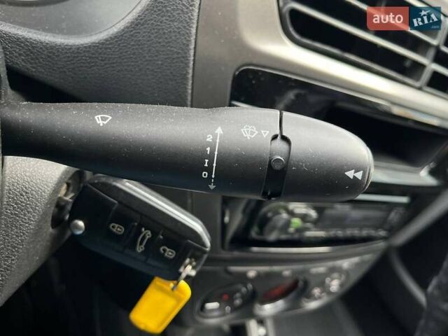 Белый Пежо 301, объемом двигателя 1.2 л и пробегом 338 тыс. км за 5190 $, фото 18 на Automoto.ua