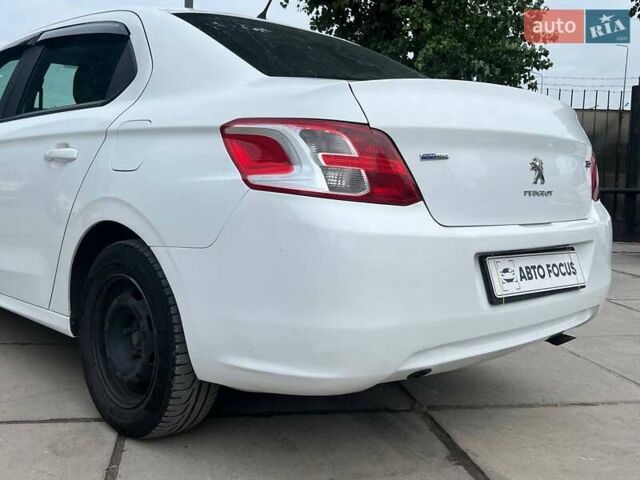 Пежо 301 2016 в Киеве на Automoto.ua Белый Пежо 301, объемом двигателя 1.2 л и пробегом 277 тыс. км за 4490 $, фото 7 на Automoto.ua