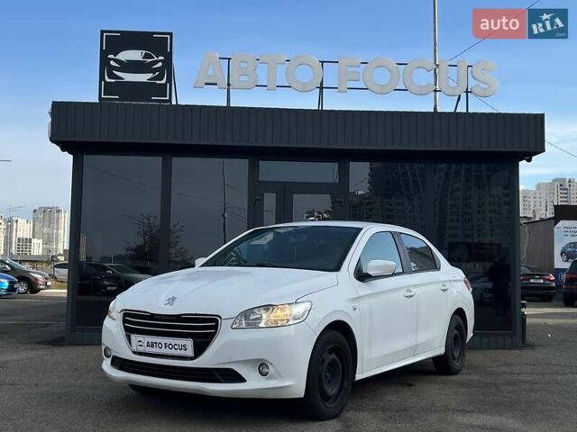 Белый Пежо 301, объемом двигателя 1.2 л и пробегом 338 тыс. км за 5190 $, фото 3 на Automoto.ua