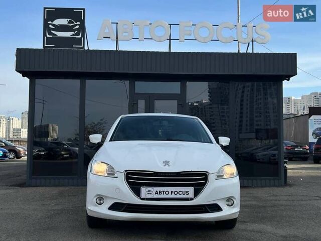 Белый Пежо 301, объемом двигателя 1.2 л и пробегом 338 тыс. км за 5190 $, фото 2 на Automoto.ua