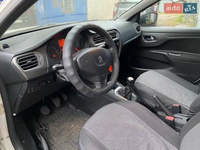 Белый Пежо 301, объемом двигателя 1.2 л и пробегом 338 тыс. км за 4400 $, фото 13 на Automoto.ua