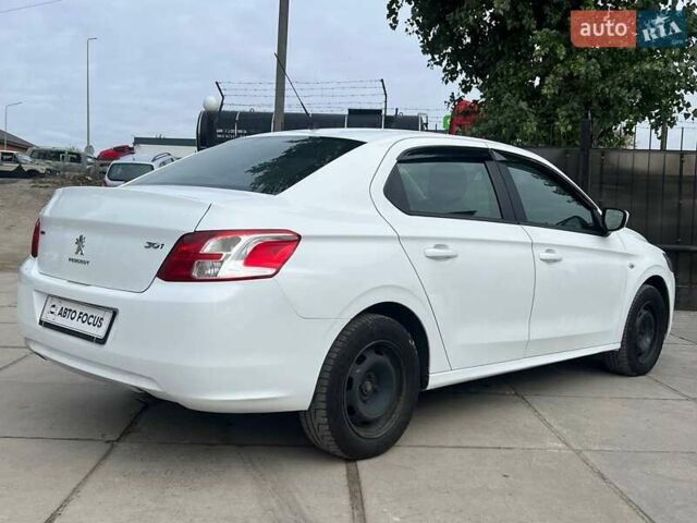 Белый Пежо 301, объемом двигателя 1.2 л и пробегом 277 тыс. км за 4190 $, фото 6 на Automoto.ua