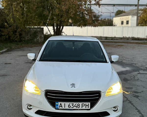 Пежо 301 2016 в Киеве на Automoto.ua Белый Пежо 301, объемом двигателя 1.59 л и пробегом 228 тыс. км за 7500 $, фото 1 на Automoto.ua