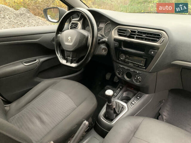 Пежо 301 2016 в Киеве на Automoto.ua Белый Пежо 301, объемом двигателя 1.2 л и пробегом 275 тыс. км за 5200 $, фото 7 на Automoto.ua