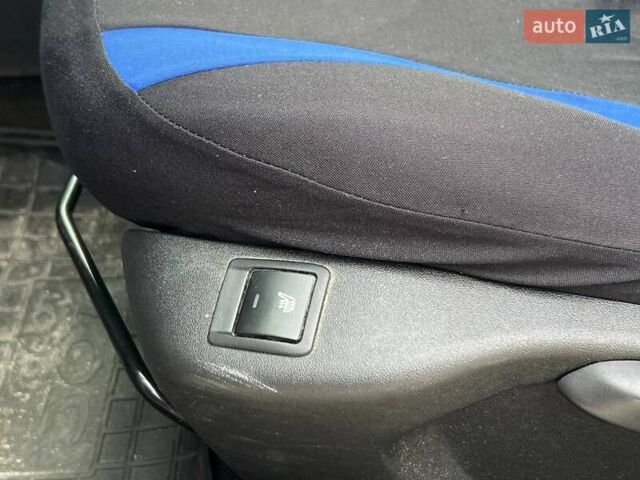 Белый Пежо 301, объемом двигателя 1.2 л и пробегом 277 тыс. км за 4190 $, фото 19 на Automoto.ua