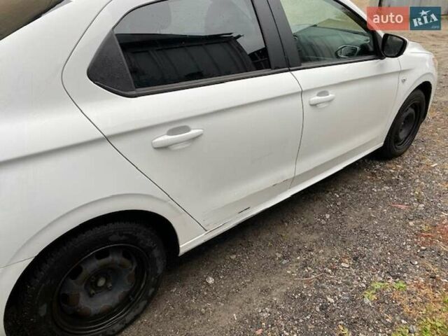 Белый Пежо 301, объемом двигателя 1.2 л и пробегом 338 тыс. км за 4400 $, фото 2 на Automoto.ua