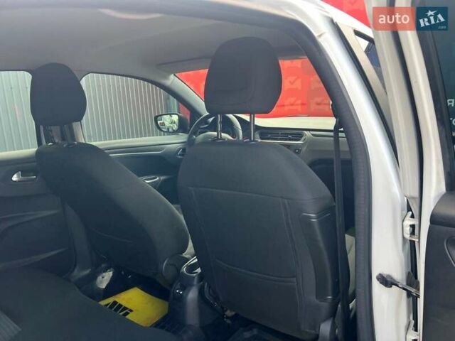 Белый Пежо 301, объемом двигателя 1.2 л и пробегом 134 тыс. км за 5550 $, фото 21 на Automoto.ua