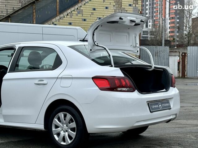 Білий Пежо 301, об'ємом двигуна 0 л та пробігом 92 тис. км за 6500 $, фото 17 на Automoto.ua