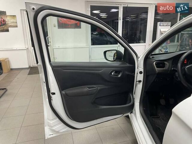 Білий Пежо 301, об'ємом двигуна 1.56 л та пробігом 227 тис. км за 8490 $, фото 16 на Automoto.ua