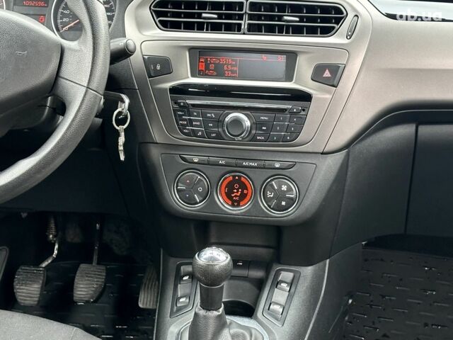 Білий Пежо 301, об'ємом двигуна 0 л та пробігом 92 тис. км за 6500 $, фото 13 на Automoto.ua