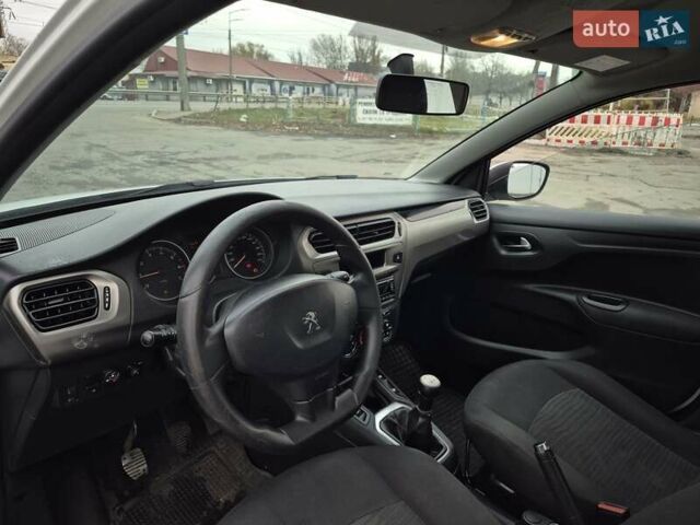 Белый Пежо 301, объемом двигателя 1.2 л и пробегом 250 тыс. км за 3800 $, фото 26 на Automoto.ua