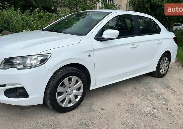 Белый Пежо 301, объемом двигателя 1.2 л и пробегом 109 тыс. км за 7200 $, фото 1 на Automoto.ua