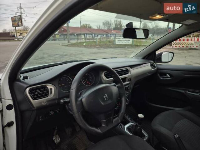 Белый Пежо 301, объемом двигателя 1.2 л и пробегом 250 тыс. км за 3800 $, фото 12 на Automoto.ua