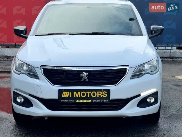 Белый Пежо 301, объемом двигателя 1.2 л и пробегом 134 тыс. км за 5550 $, фото 4 на Automoto.ua