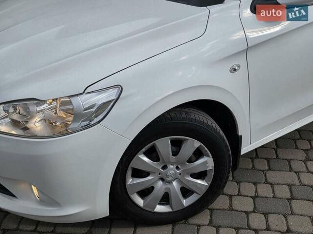 Білий Пежо 301, об'ємом двигуна 1.6 л та пробігом 129 тис. км за 6450 $, фото 1 на Automoto.ua