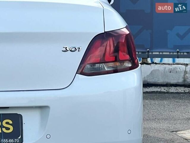 Белый Пежо 301, объемом двигателя 1.2 л и пробегом 134 тыс. км за 5550 $, фото 11 на Automoto.ua