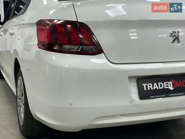 Білий Пежо 301, об'ємом двигуна 1.56 л та пробігом 227 тис. км за 8490 $, фото 11 на Automoto.ua