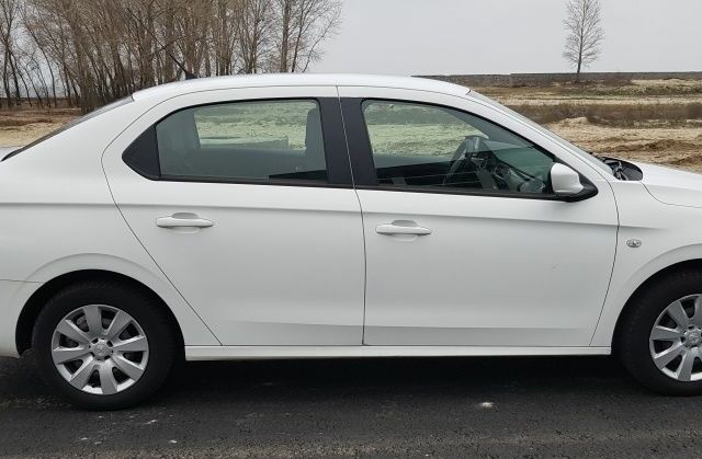 Білий Пежо 301, об'ємом двигуна 1.2 л та пробігом 132 тис. км за 6400 $, фото 3 на Automoto.ua