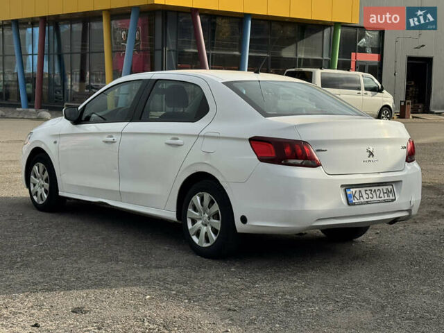 Белый Пежо 301, объемом двигателя 1.2 л и пробегом 180 тыс. км за 4600 $, фото 6 на Automoto.ua