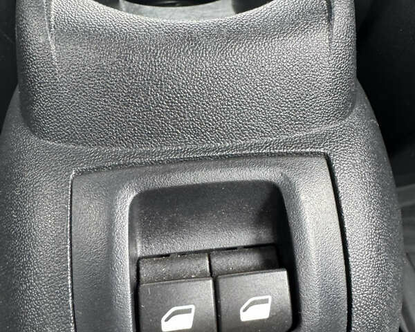 Белый Пежо 301, объемом двигателя 1.2 л и пробегом 146 тыс. км за 6300 $, фото 25 на Automoto.ua