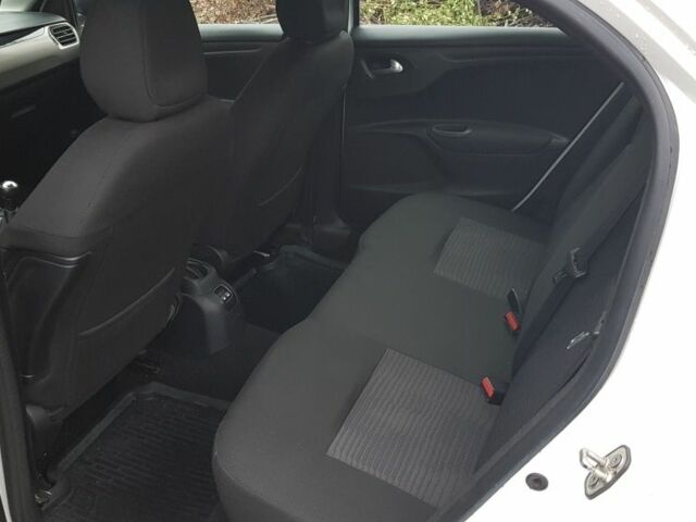 Білий Пежо 301, об'ємом двигуна 1.2 л та пробігом 132 тис. км за 6400 $, фото 5 на Automoto.ua