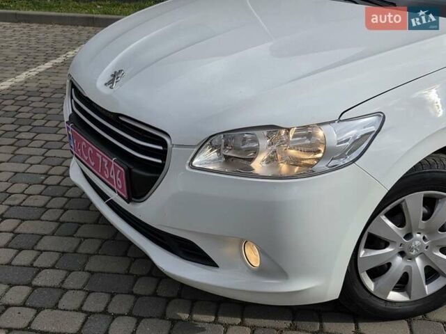 Білий Пежо 301, об'ємом двигуна 1.6 л та пробігом 129 тис. км за 6450 $, фото 4 на Automoto.ua