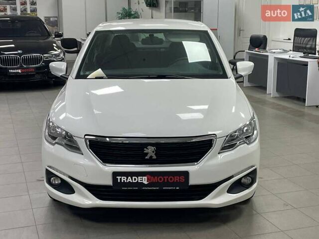 Білий Пежо 301, об'ємом двигуна 1.56 л та пробігом 227 тис. км за 8490 $, фото 3 на Automoto.ua