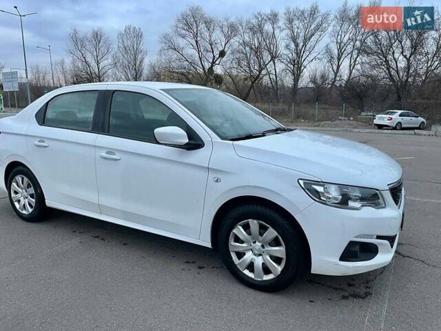 Белый Пежо 301, объемом двигателя 1.2 л и пробегом 127 тыс. км за 6500 $, фото 5 на Automoto.ua