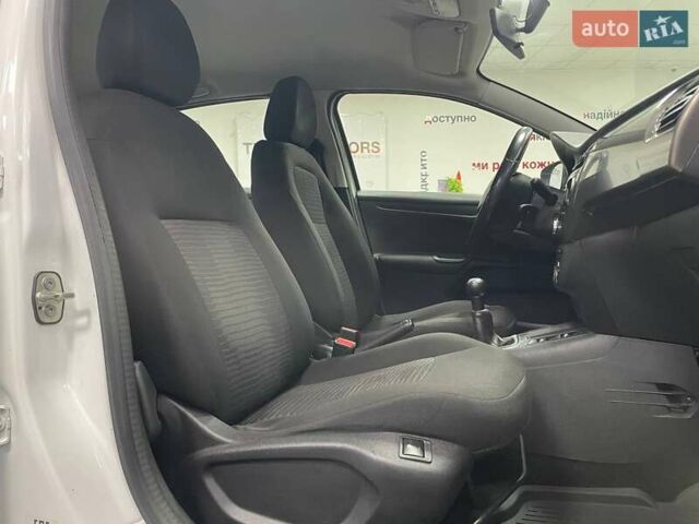 Білий Пежо 301, об'ємом двигуна 1.56 л та пробігом 227 тис. км за 8490 $, фото 31 на Automoto.ua