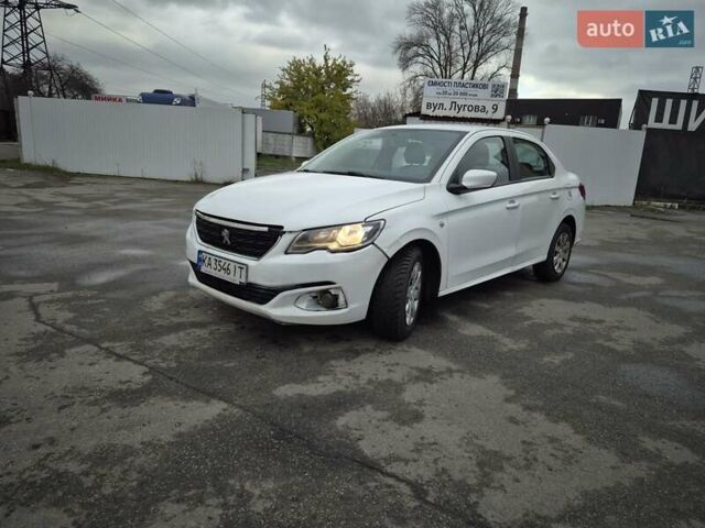 Белый Пежо 301, объемом двигателя 1.2 л и пробегом 250 тыс. км за 3800 $, фото 6 на Automoto.ua