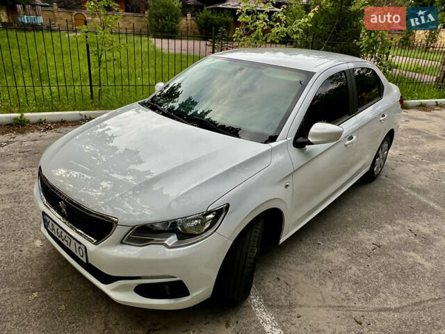 Белый Пежо 301, объемом двигателя 1.2 л и пробегом 128 тыс. км за 6000 $, фото 17 на Automoto.ua
