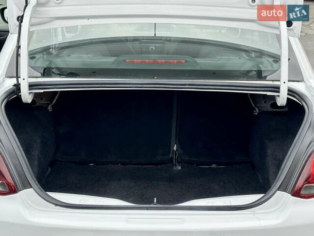 Білий Пежо 301, об'ємом двигуна 1.2 л та пробігом 92 тис. км за 6500 $, фото 16 на Automoto.ua