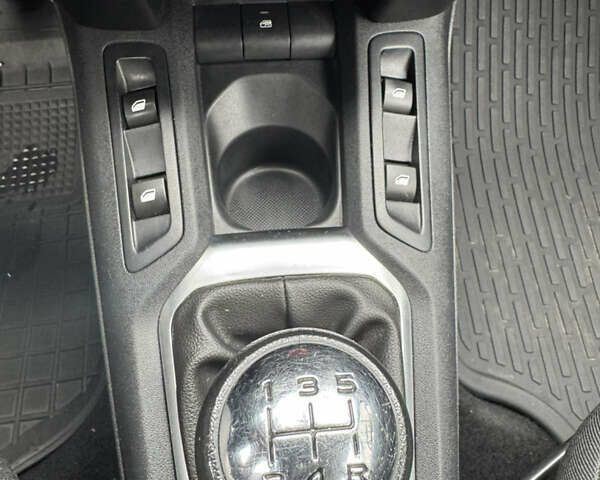 Белый Пежо 301, объемом двигателя 1.2 л и пробегом 146 тыс. км за 6300 $, фото 21 на Automoto.ua