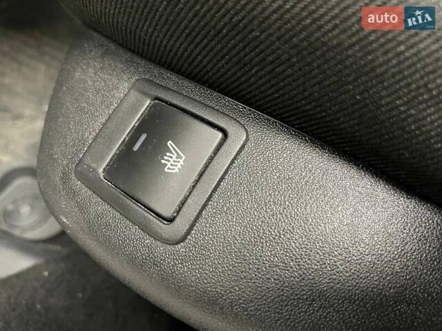 Білий Пежо 301, об'ємом двигуна 1.56 л та пробігом 227 тис. км за 8490 $, фото 17 на Automoto.ua