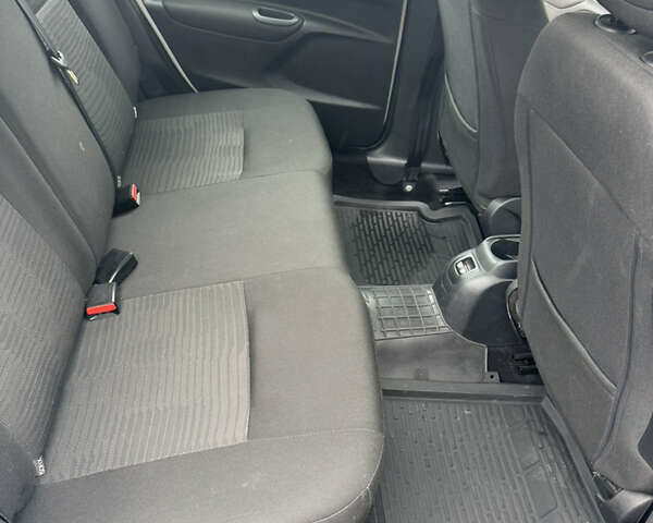 Белый Пежо 301, объемом двигателя 1.2 л и пробегом 146 тыс. км за 6300 $, фото 14 на Automoto.ua