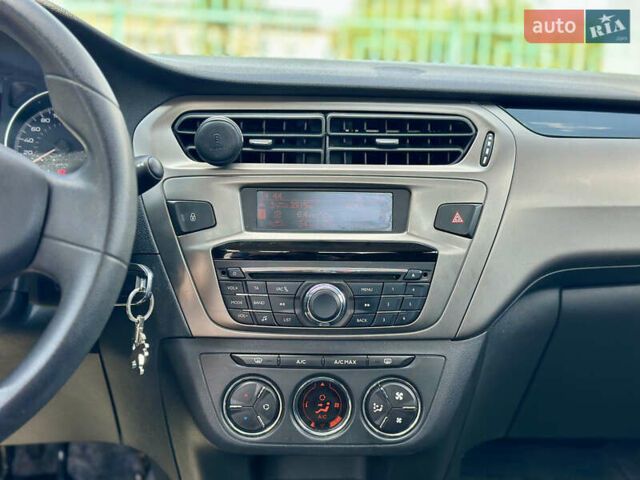 Белый Пежо 301, объемом двигателя 1.2 л и пробегом 92 тыс. км за 7400 $, фото 13 на Automoto.ua