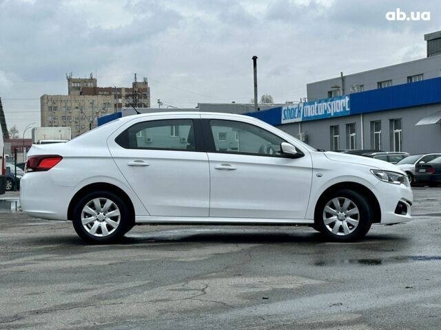 Білий Пежо 301, об'ємом двигуна 0 л та пробігом 92 тис. км за 6500 $, фото 5 на Automoto.ua