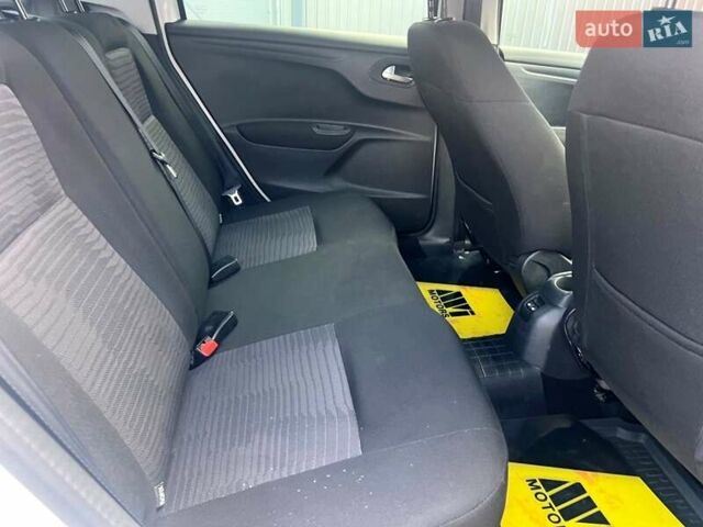 Белый Пежо 301, объемом двигателя 1.2 л и пробегом 134 тыс. км за 5550 $, фото 48 на Automoto.ua