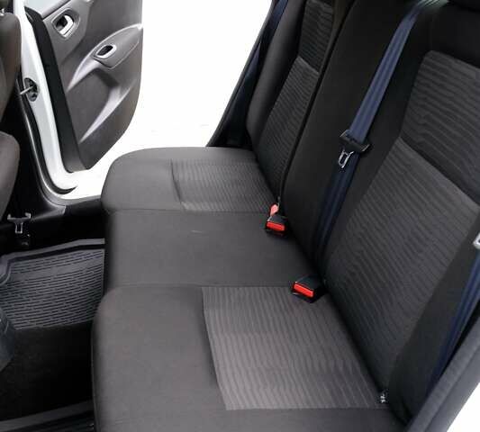 Белый Пежо 301, объемом двигателя 1.2 л и пробегом 168 тыс. км за 6200 $, фото 8 на Automoto.ua