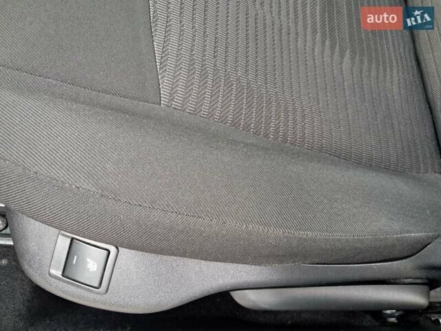 Белый Пежо 301, объемом двигателя 1.6 л и пробегом 143 тыс. км за 6700 $, фото 19 на Automoto.ua