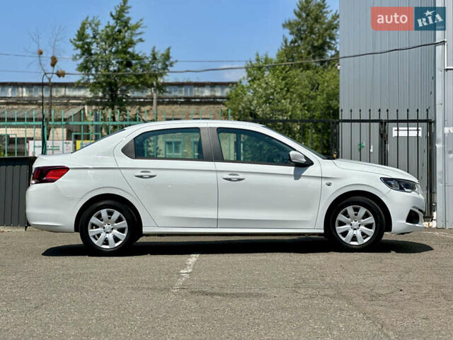 Белый Пежо 301, объемом двигателя 1.2 л и пробегом 92 тыс. км за 7400 $, фото 5 на Automoto.ua